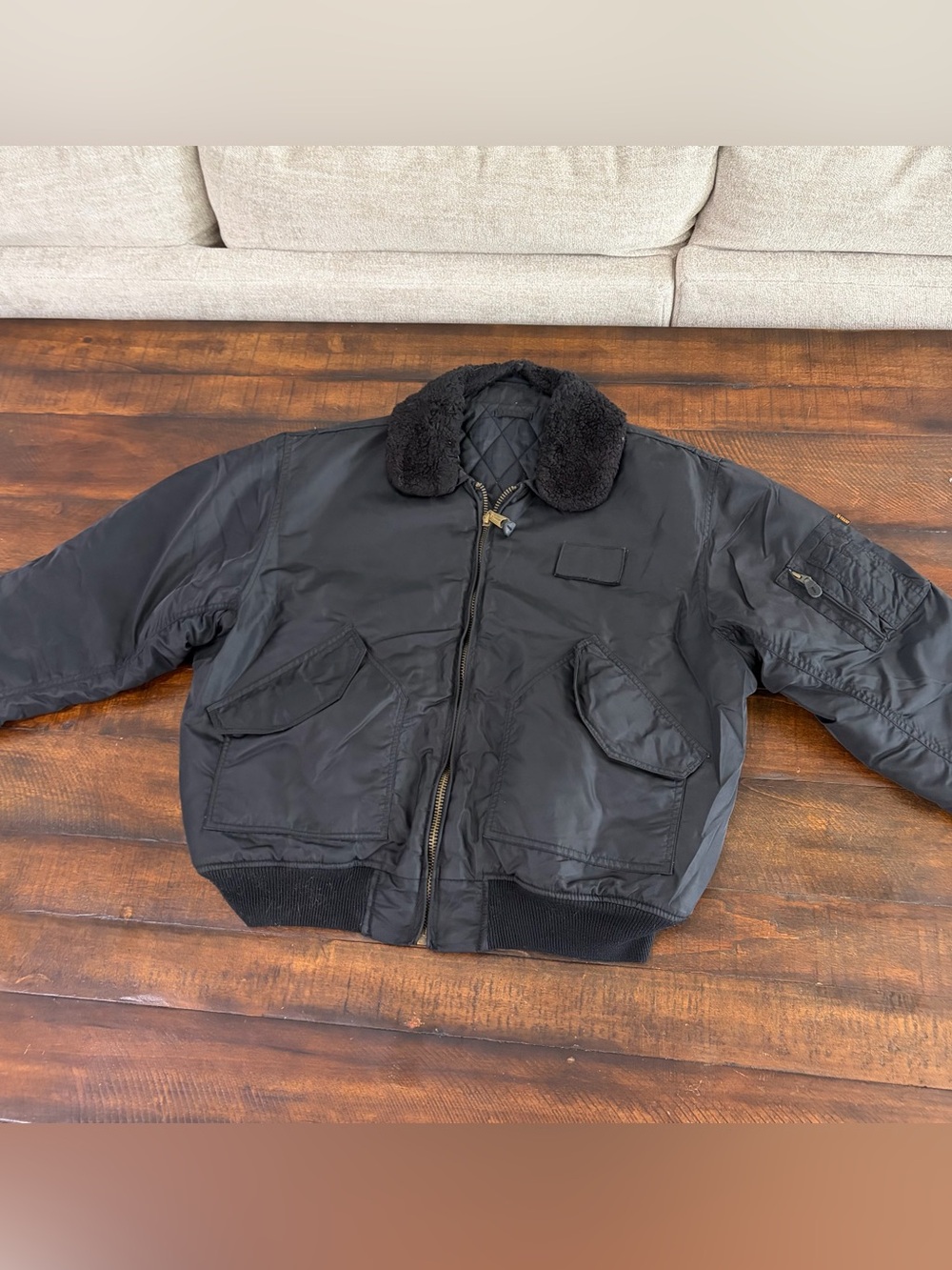 M TRAMP Bomber Jacket